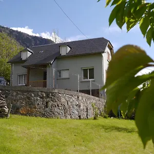  Hébergement de vacances Maison De Montagne Proche Gavarnie 12-14 Personnes France